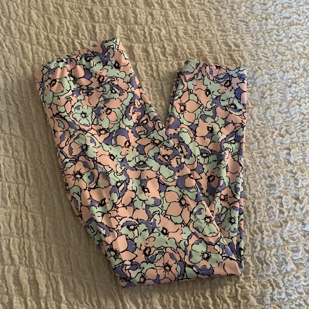 Girls Large Multi-color Floral Legging | Layer 8 (Academy)